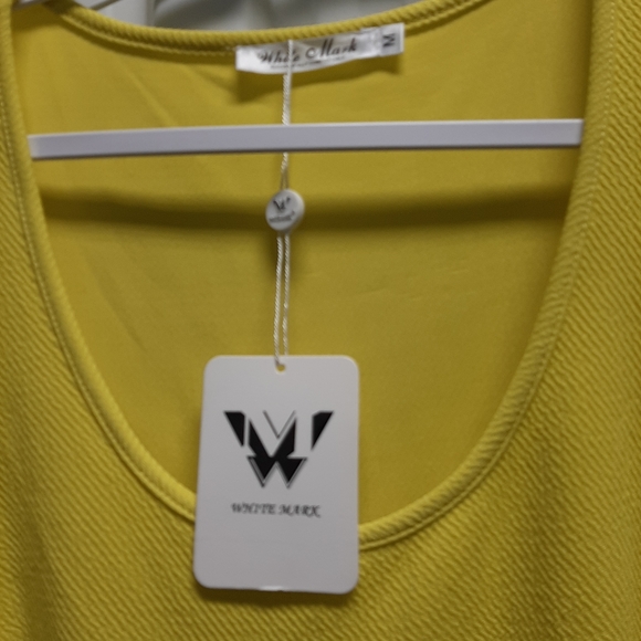 Ladies clothing - Picture 7 of 8